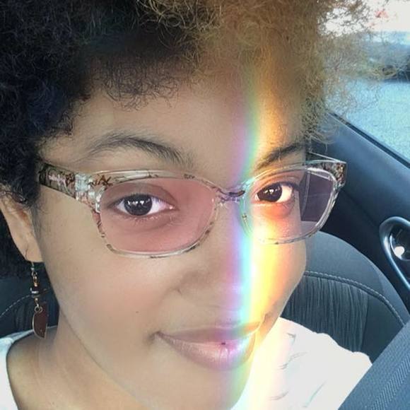 Meet your Posher, Alex - Picture 1 of 1